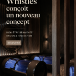 Un ensemble de cloches décoratives modernes sur une étagère, montrant des designs variés et colorés.